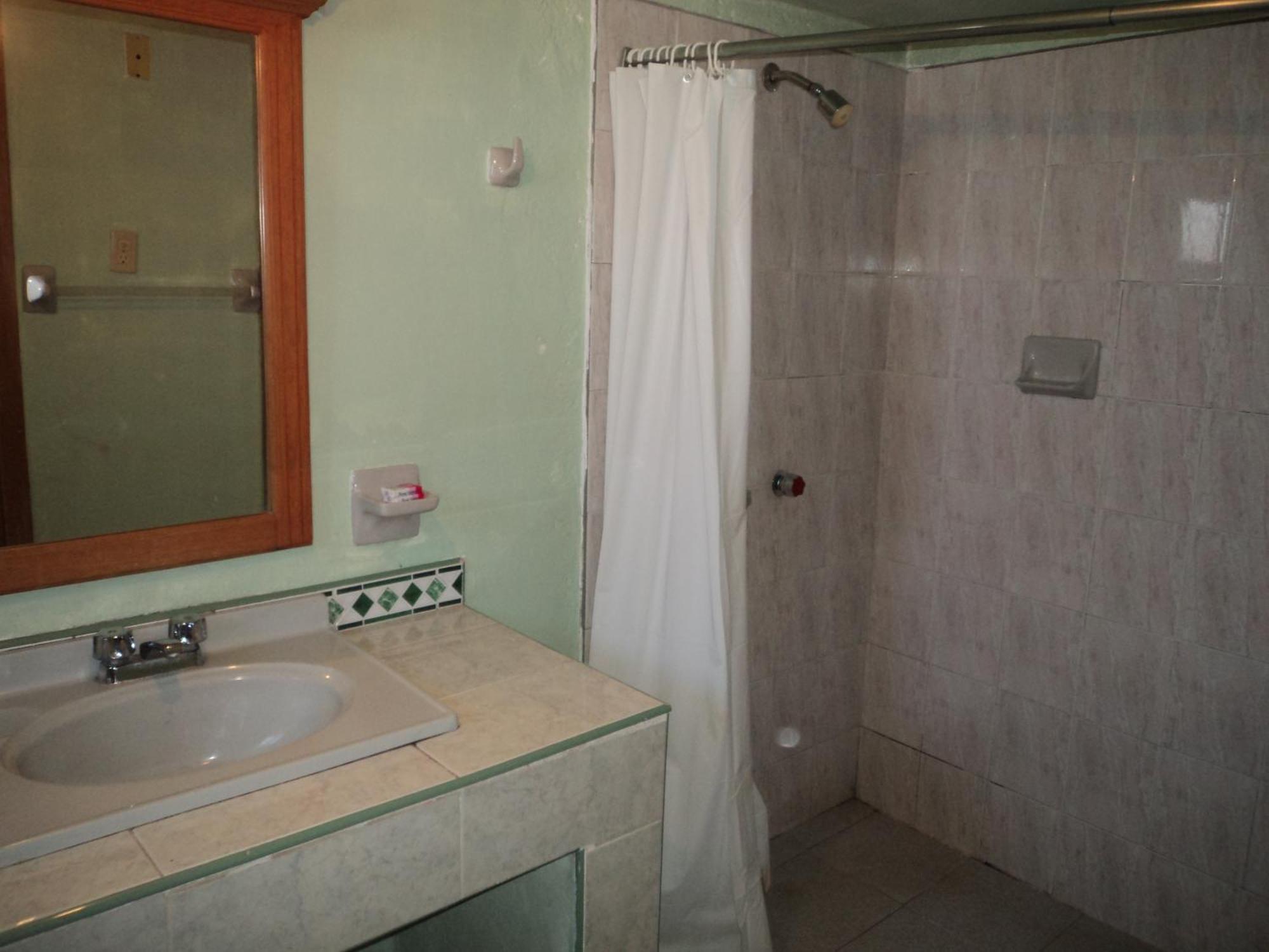 קריל Cabanas Montebello Inn חדר תמונה